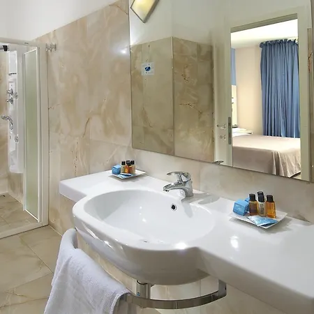 New Chiari Hotel 3*