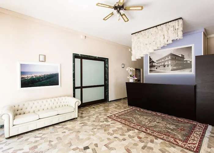 Hotell New Chiari 3*